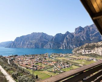 Garda Hotel Forte Charme - Nago–Torbole - Balcón