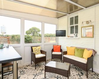 Owl Cottage - Norwich - Living room