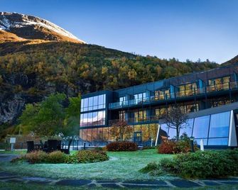 Hotel Union Geiranger Bad & Spa - Geiranger - Building