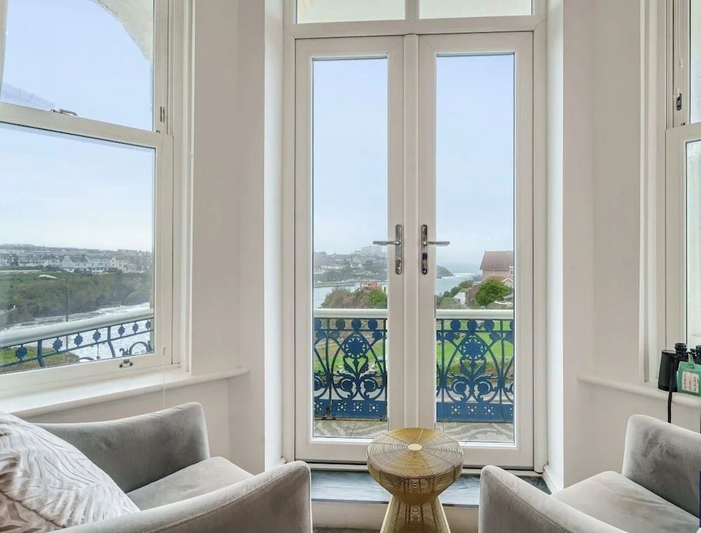 ليزي ويفز بوتيك بد آند بريكفاست