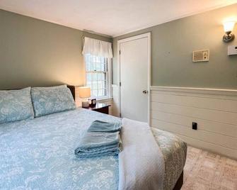 Spacious North Conway Home | Close to everything! - Conway - Bedroom