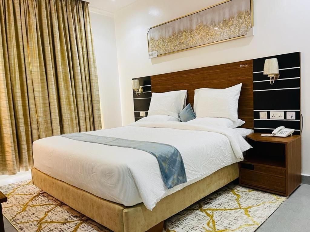 Randa Boutique Hotel thumbnail 2