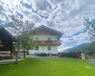 Ferienwohnung Pletzenauer - Leogang - Gebäude