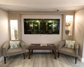 Quality Inn Miami Airport - Doral - Doral - Sala de estar