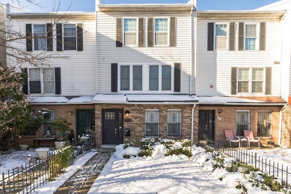 Central Convenient Home with Free Parking #DCottage - واشنطن د.ك. - مبنى