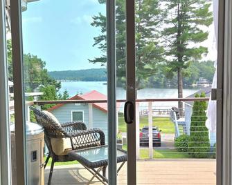 Year-round house, Lakes Region, Winnisquam NH. - Tilton - Balcony