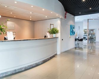 Idea Hotel Piacenza - Piacenza - Рецепція