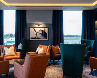 The Landing Hotel - Westerham - Вітальня