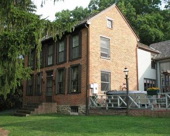 발라데리 인 - 게티즈버그 - 건물