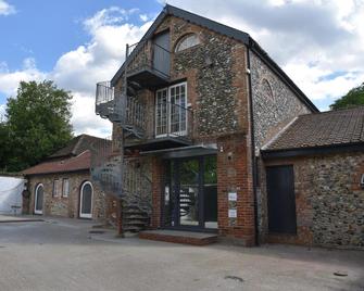 The Mill - Thetford - Будівля