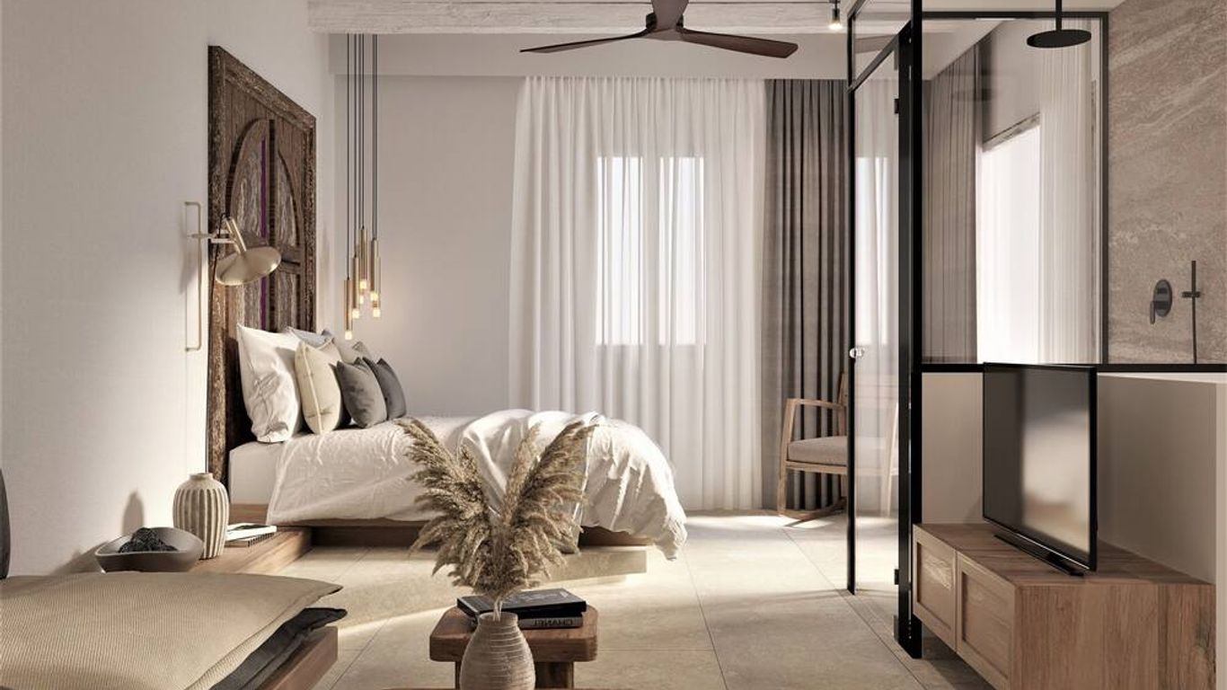 F Fine Suites - Adults Only