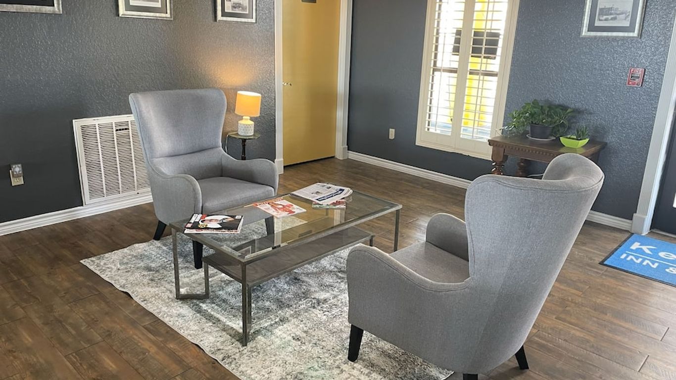 Kenedy Inn and Suites