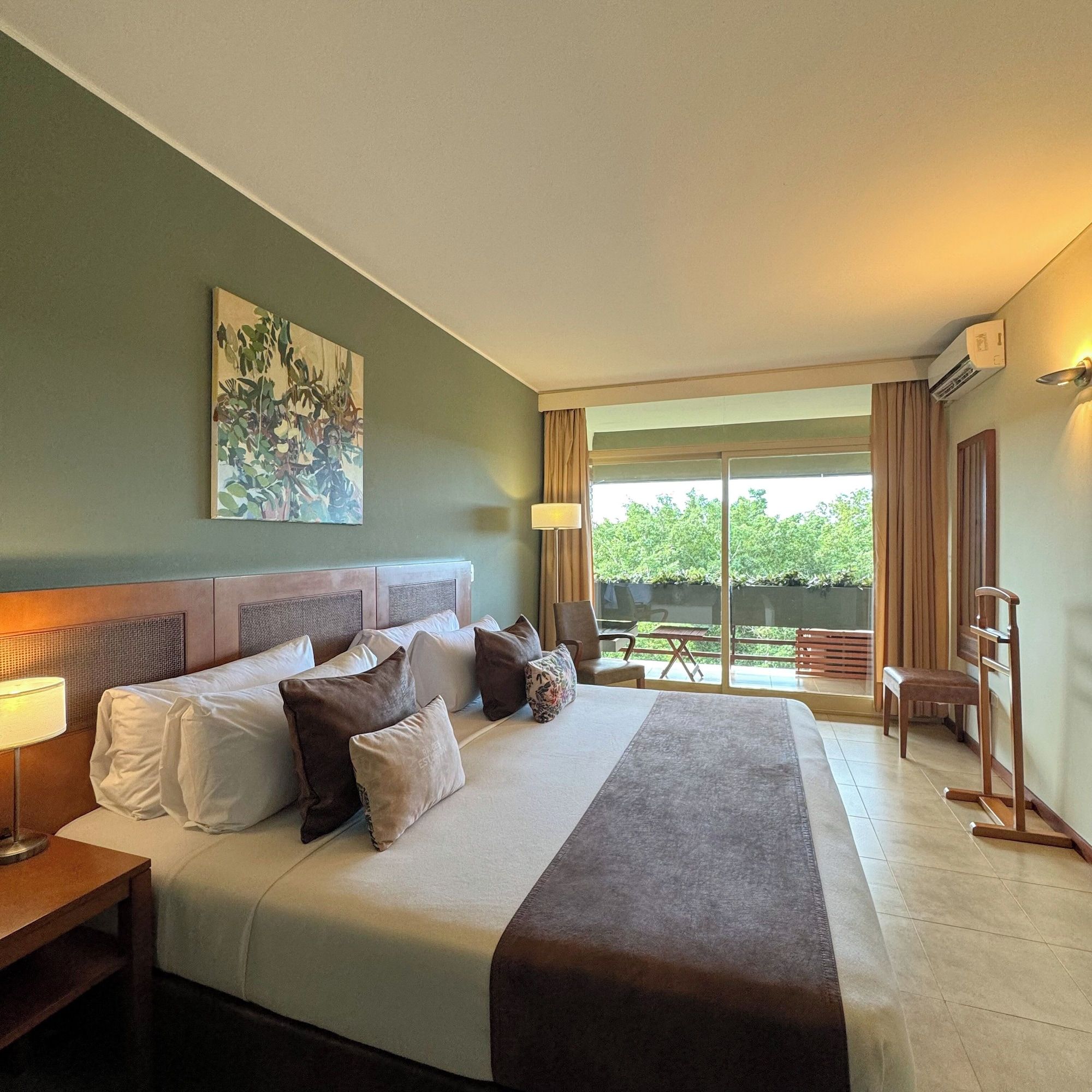 Hotel Raices Esturion - פוארטו איגואזו