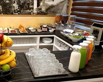 B B Villa Meydan - Mostar - Buffet