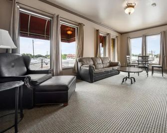 The Alcalde Hotel - Gonzales