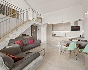 Sea view vacation apartment in Cres - Cres - Sala de estar