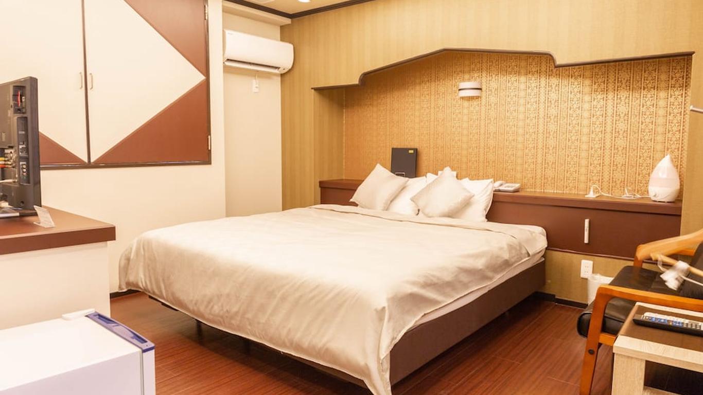 Naha Lagoon Hotel I