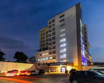 Dallas Premiere Hotel - Kisii - Building
