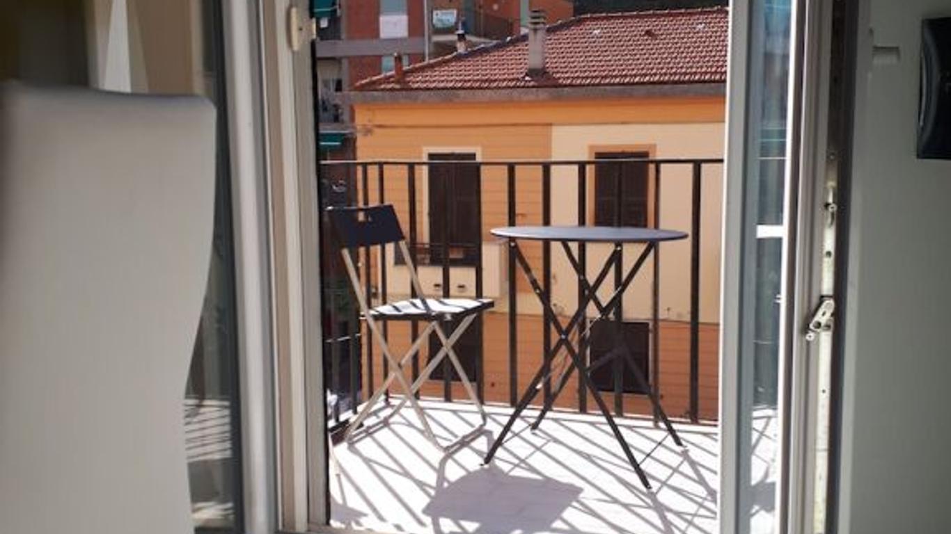 Cà Rossi City House