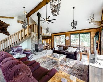 The Norma Charles - South Fork - Huiskamer