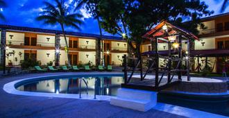 Hotel Plaza Palenque - Palenque - Zwembad