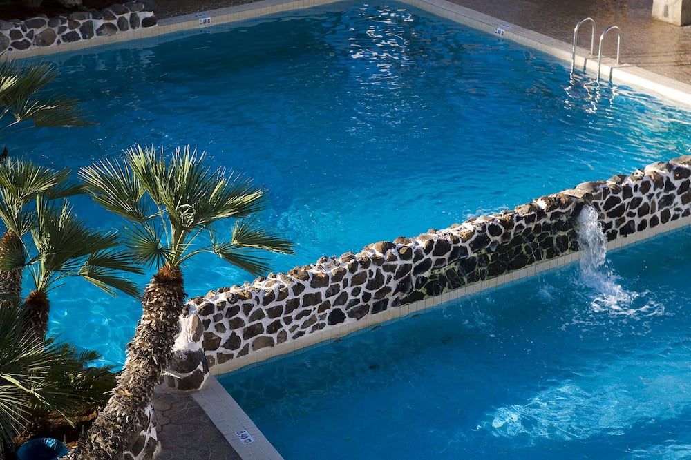 أبتوس لاس بيراميديس - بلايا دي لاس الأمريكتين - حوض السباحة