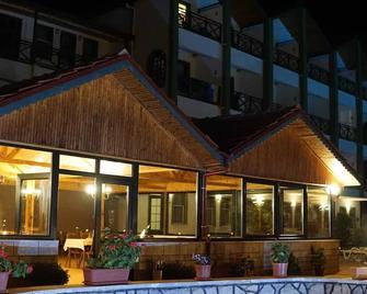 Hotel Lago Di Salda - Salda - Building