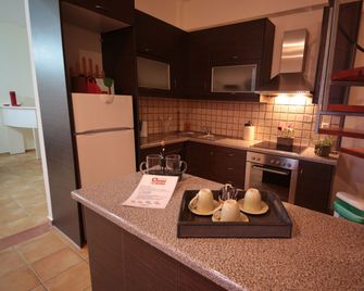 Point Twins Apartments - Vrontádos - Cocina