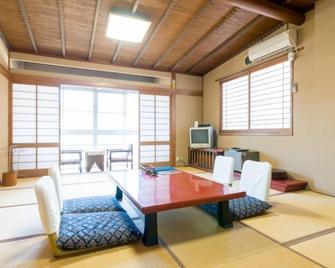 Shinshu Shimosuwa Onsen Gingetsu - Shimosuwa - Eetruimte