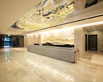 Jeonju Tourist Hotel kkotsim - Jeonju - Hall