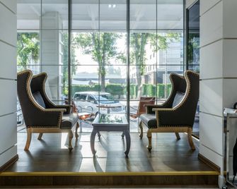 比斯凱克聰明酒店 - 畢斯凱 - 比什凱克