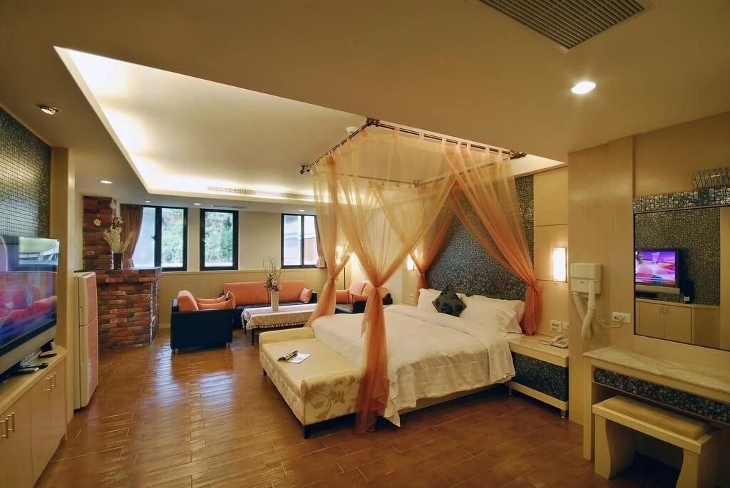 Ming LU Holiday Hotel - רן-איי