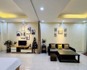 Vietnam Travelers Home 1 with Private Balcony - Hanoi - Lobby