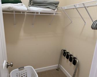 Prof Cleaned/Best Fort Rucker/Enterprise Location! Pets/ Kids/Tdy - Enterprise - Bathroom