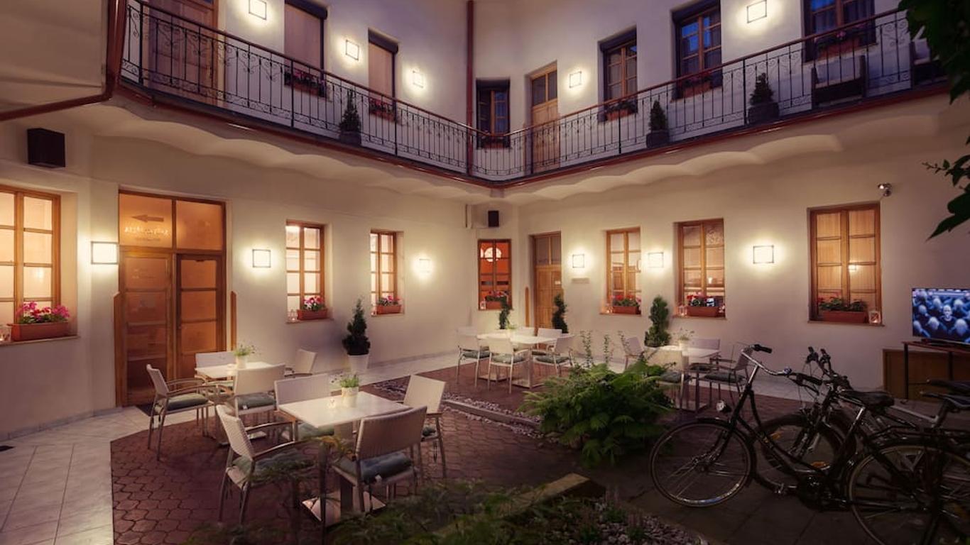 City Residence Apartment Hotel