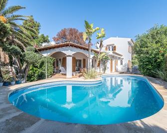 Villa Estrelitzia - Cala Serena - Uima-allas