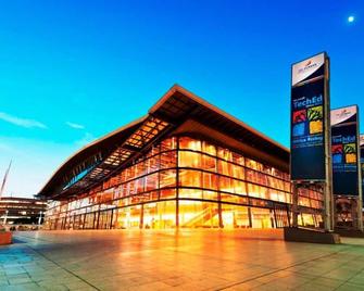 Bayside Hotel 100 - Durban - Edificio