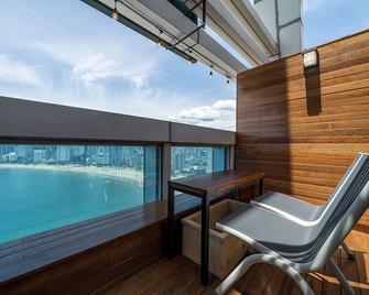 Gwanganri Hotel Oceanview - Busán - Balcón