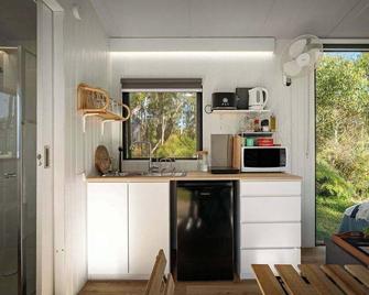 Rosemont by Tiny Away - Kempsey - Cocina