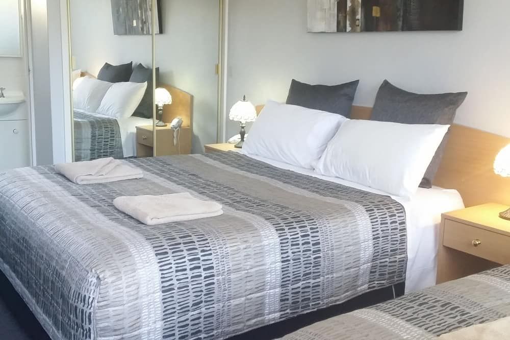 White Manor Motel - Cooma - Ložnice