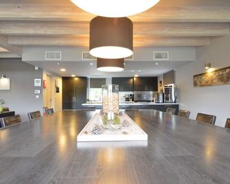 Luxurious Villa in Nadrin Belgium with Sauna & Hot Tub - Nadrin - Comedor