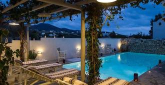 阿芙羅狄蒂酒店 - 帕羅斯島 - 帕瑞基亞 - 游泳池