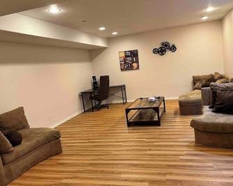 Two bedroom in an upscale residence. Pet friendly on a case by case basis. - Great Falls - Living room