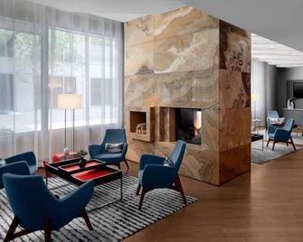 Historic Arlington | River Views. Dining Nearby - Arlington - Huiskamer