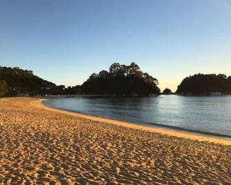 Graydon Grove - Kaiteriteri - Beach