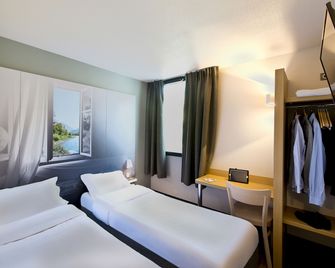 B&B HOTEL Pau Zénith - Pau - Bedroom
