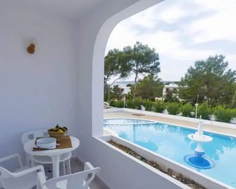 Aptos Barbarroja - Formentera Break - Platja de Migjorn