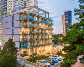 Hotel Solerios Mansa - Punta del Este - Toà nhà