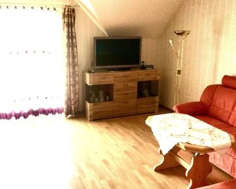 Room-haus Im Grünen House in the Green - Neuzelle - Wohnzimmer