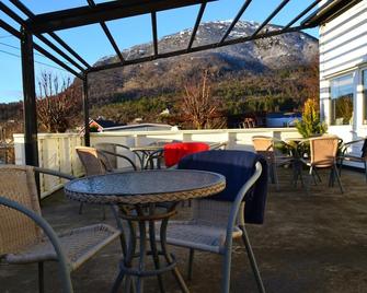 Vikedal Vertshus - Vikedal - Patio